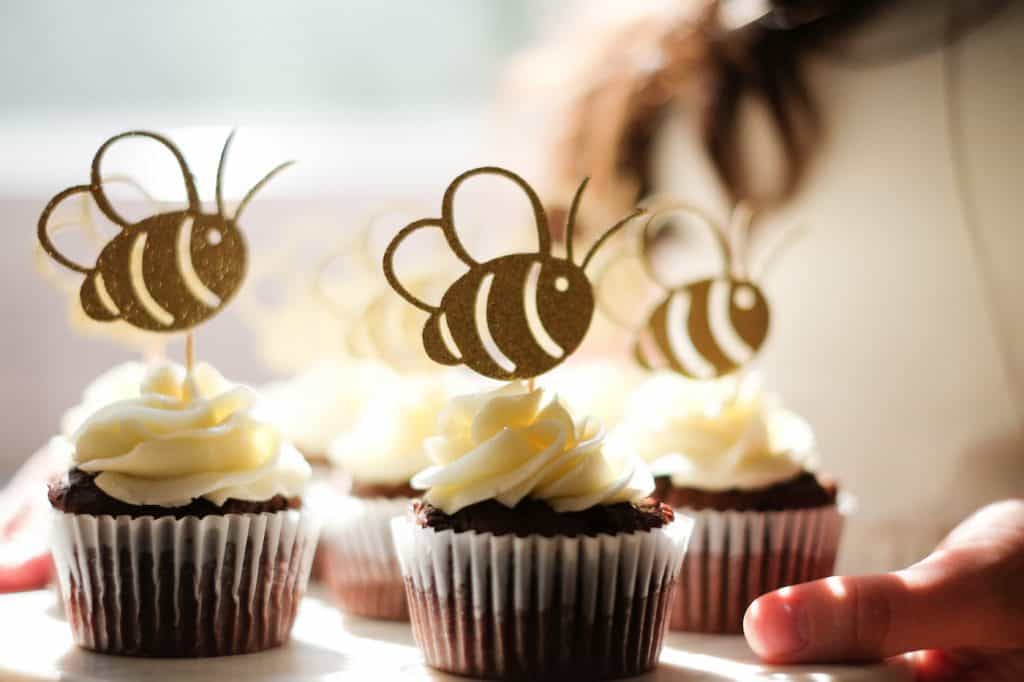 Bee Cupcakes for Baby Shower - Gold Modern Bee
