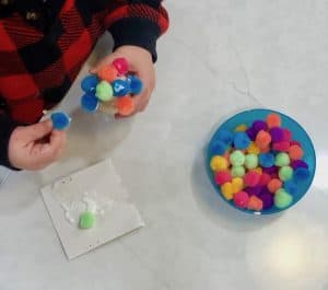 Easy toddler ornament craft