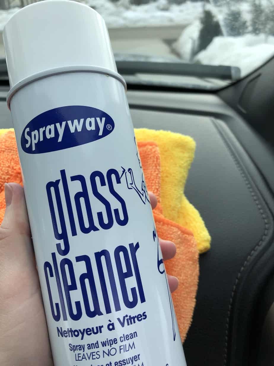 How to clean the inside of a windshield - glass cleaning instructions and tips