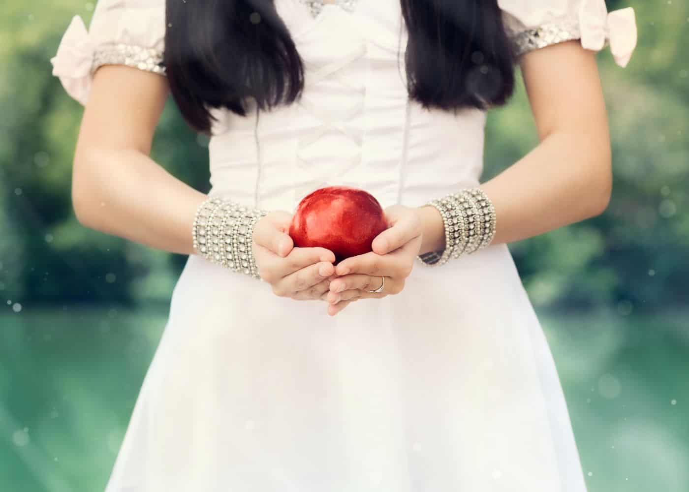 Costume accessories - like apple for snow white